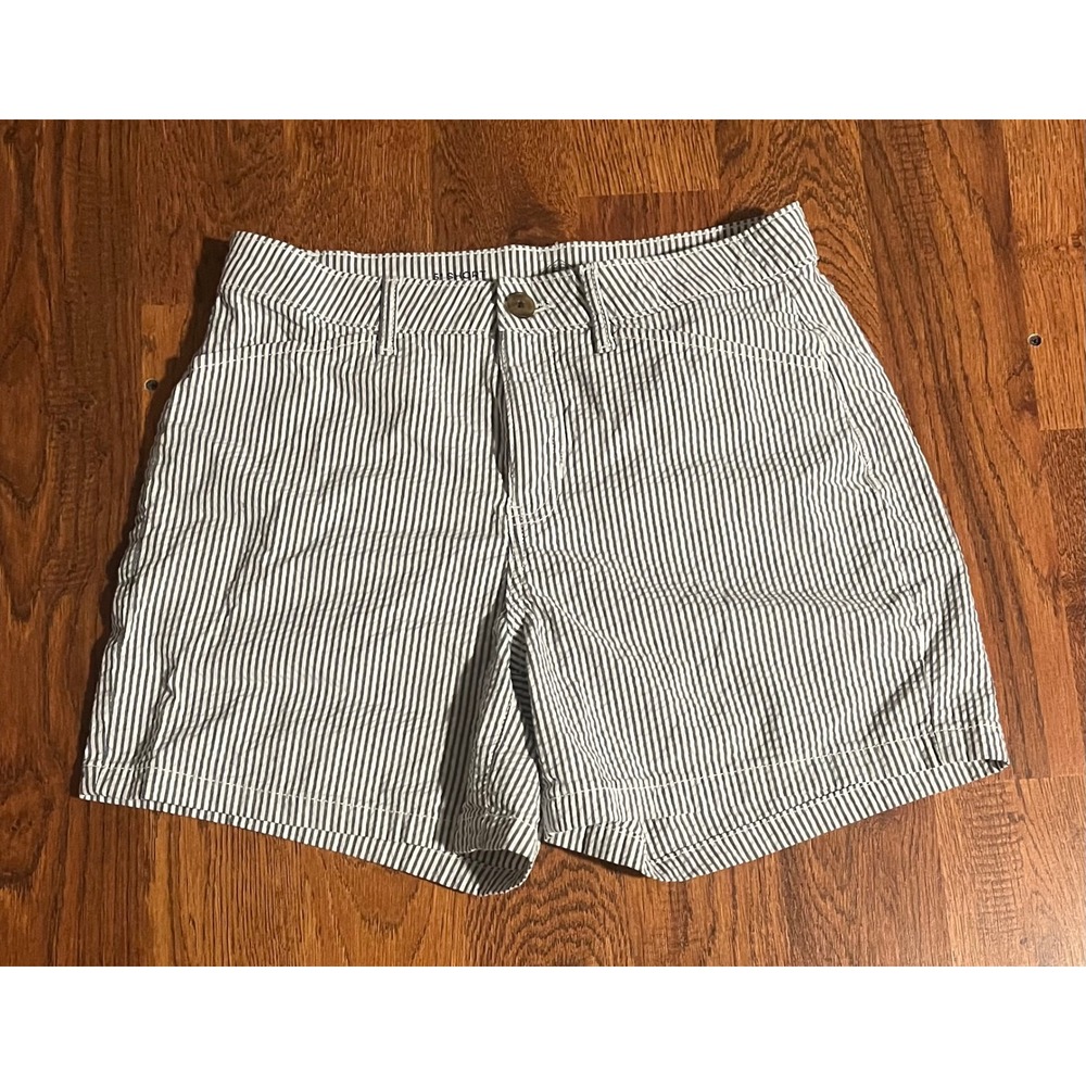St Johns Bay Womens Blue White Striped Chino Shorts Size 8 5 Inch InseamNautical